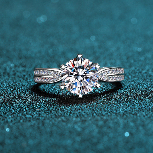 Round Excellent Cut Daimond Moissanite Star Queen Gemstone Ring